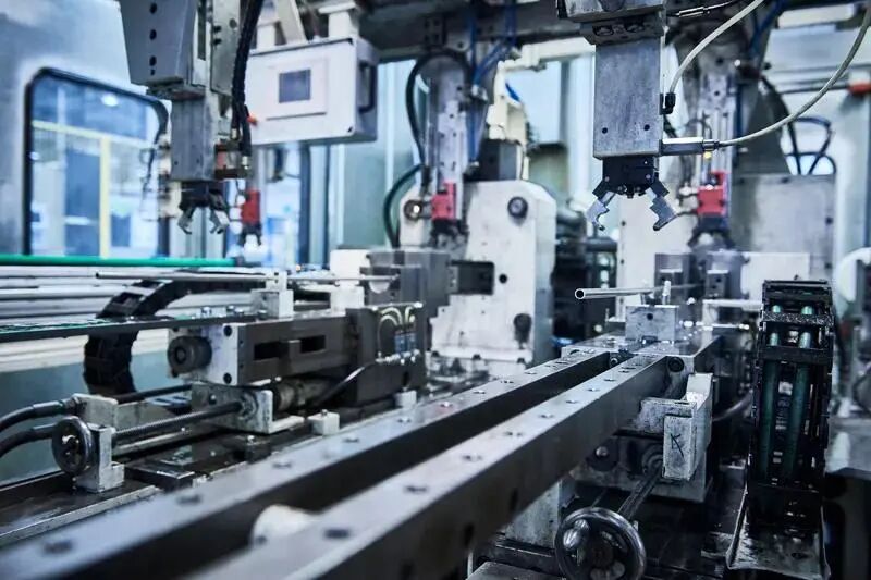 德国隐形冠军逐步消亡：德国制造 “压舱石” 为何难扛时代风浪？