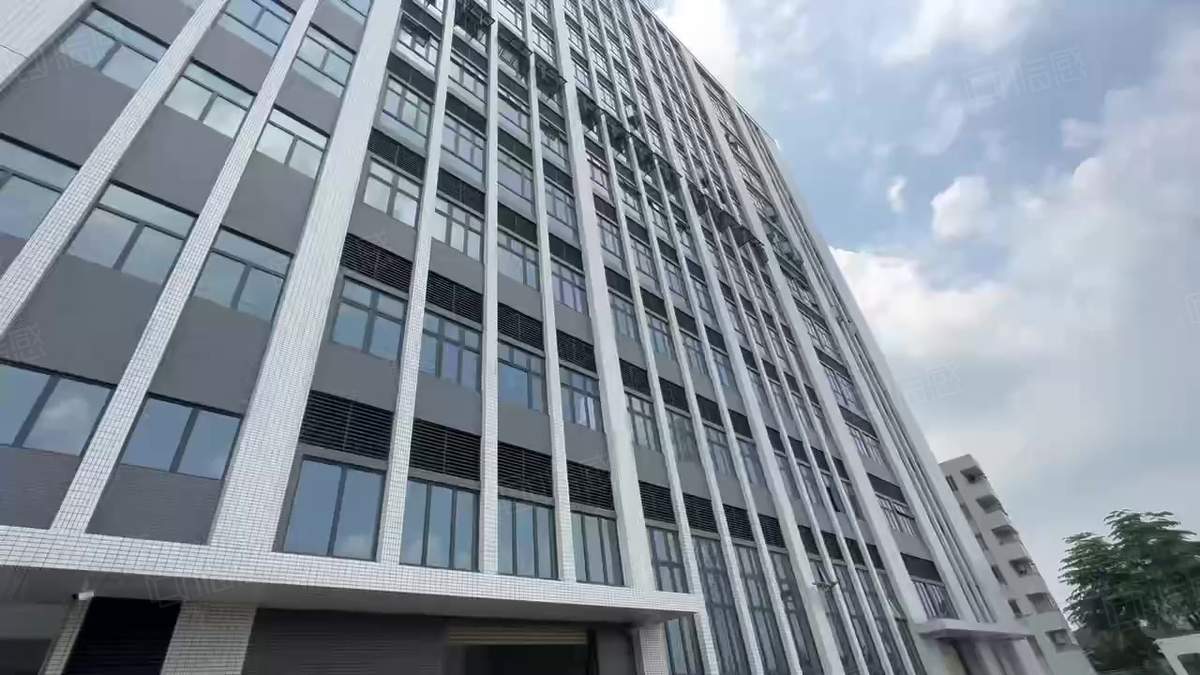 上海番禺沙湾全新高标示范区产业园出租220000平多层可分租