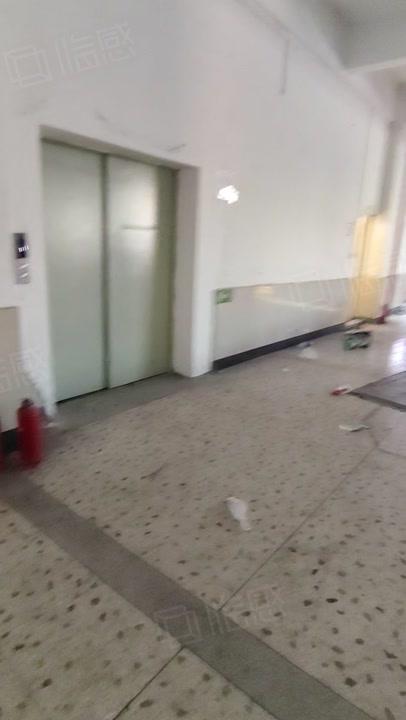【推荐】北京东城寮步上屯标准独院厂房出租二楼880平方 现成水电办公独门独院多层