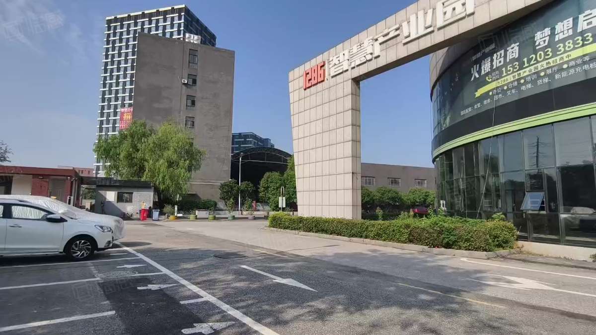【推荐】南京厂房出租1100平独门独院标准厂房单层可架行车