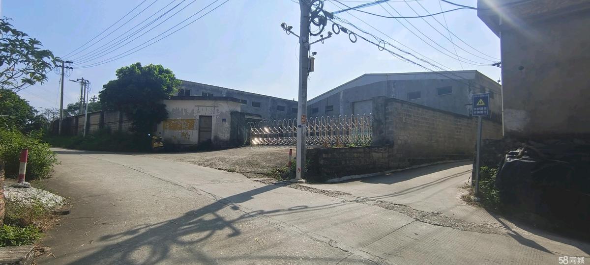 独门独院，厦门个人、厂房出租、仓库、电商出租，空地很大。2500平单层
