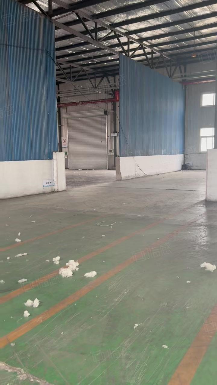 天津北辰区宜兴阜厂房出租库房示范区内部（直招）无中介费！！！！天津北辰501平单层轨交