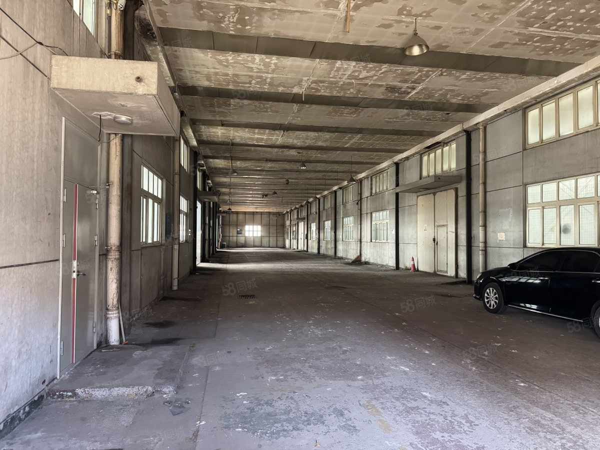 有票带厂房出租通勤便利，天津双港 2000 平米厂办一体单层厂房