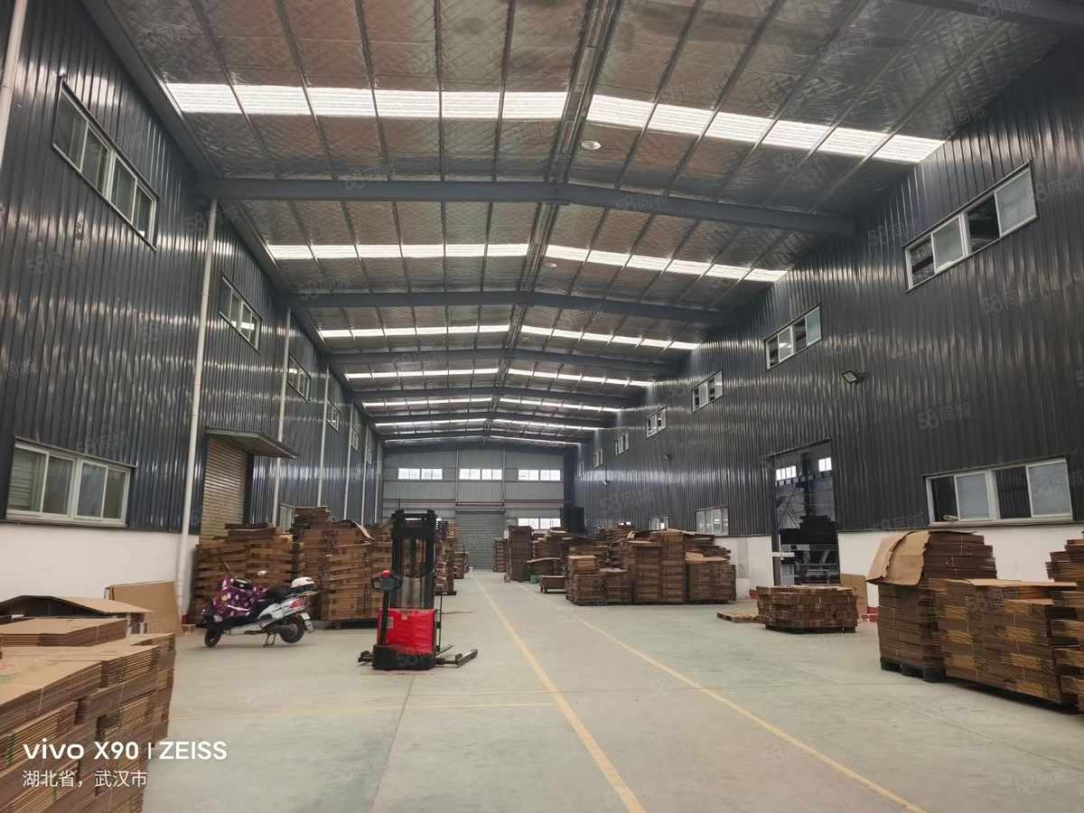 【推荐】武汉蔡甸城区独门独院厂房 2200平可架航吊可分厂房出租单层