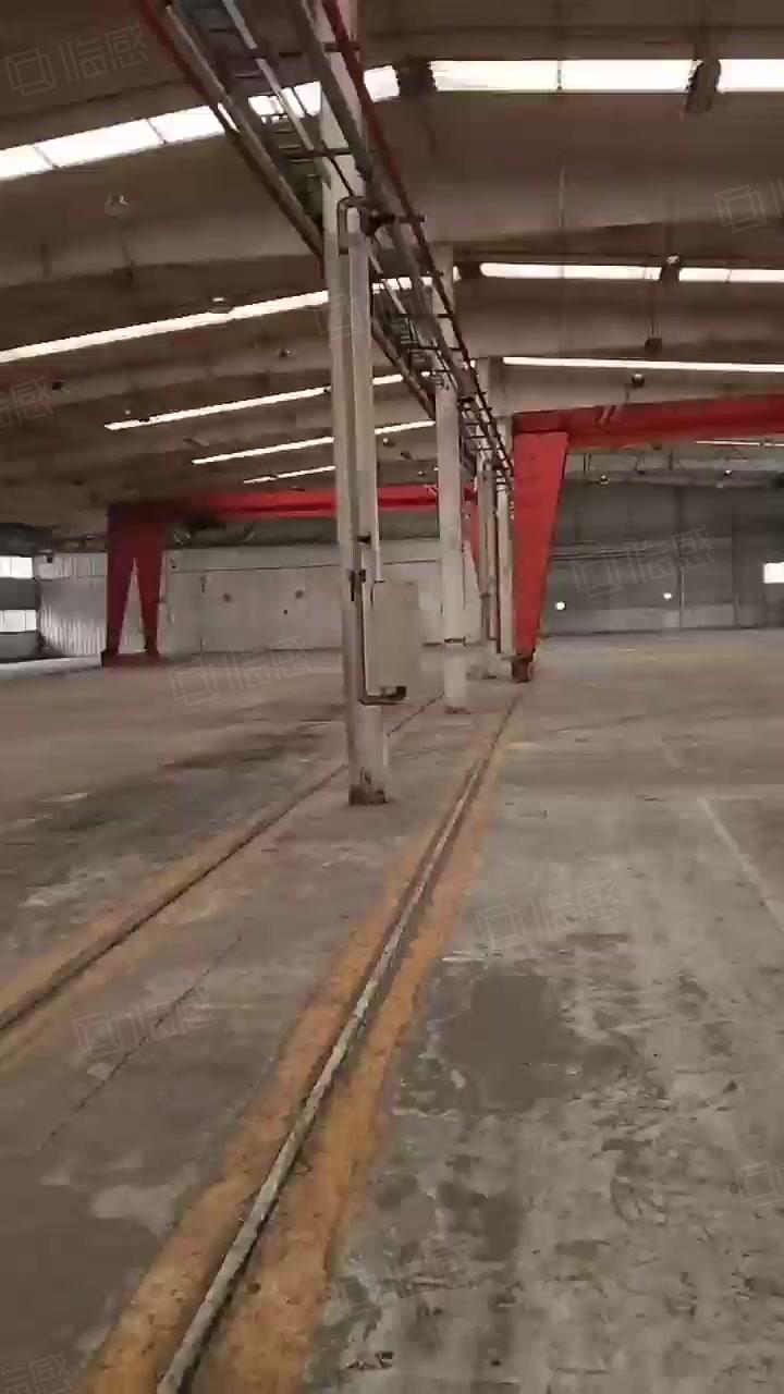 开发区3000平有吊车，大连独门独院，举架7米电3100平厂房出租单层