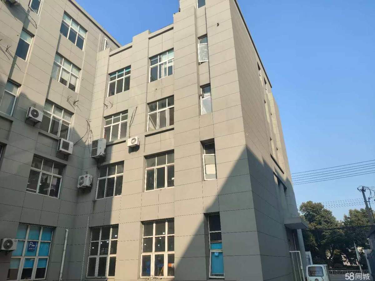 二楼三楼近高架出入口，宁波高桥个人房东厂房，开发区2700平厂房出租单层