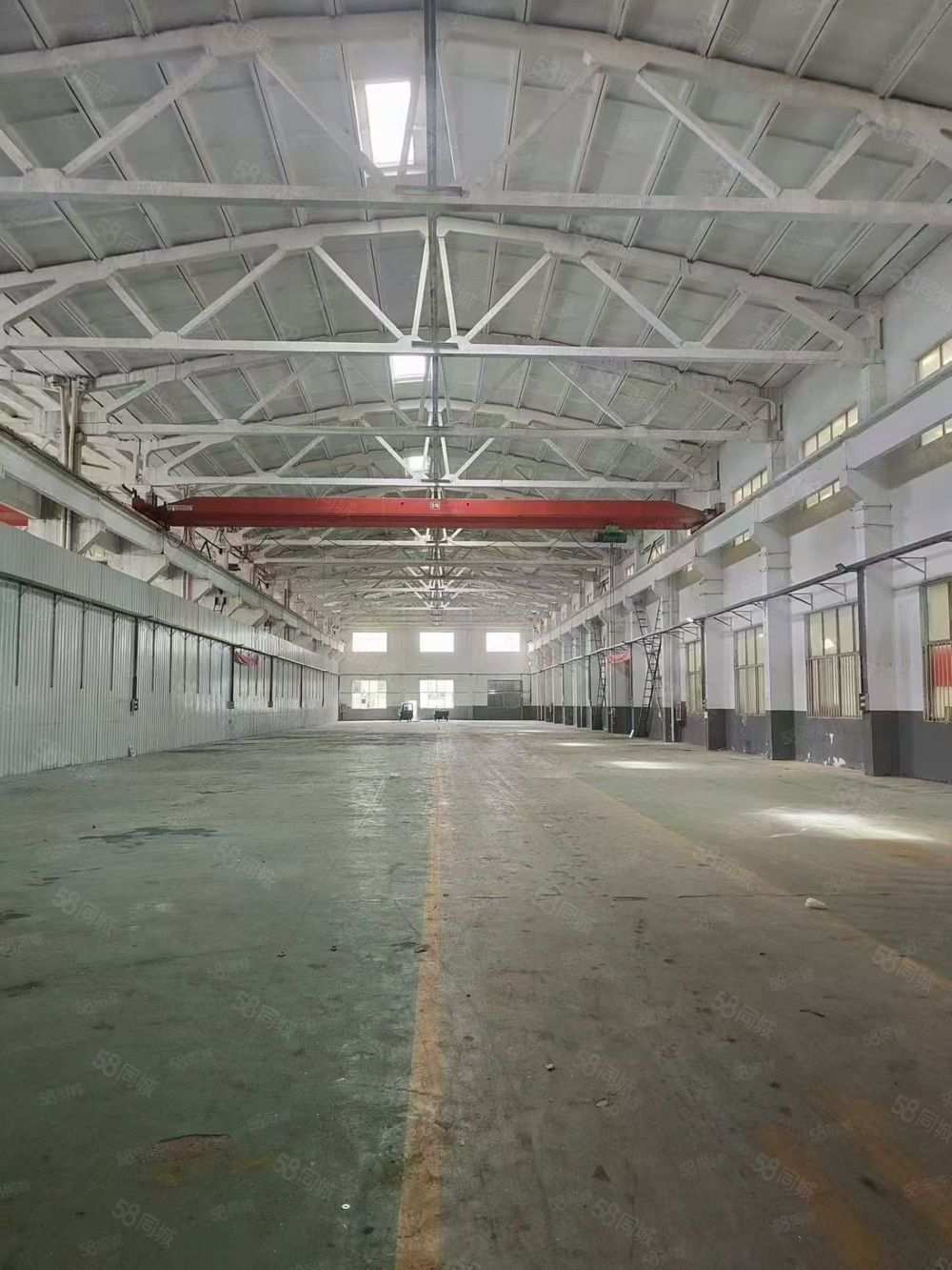 无锡独门独院，钱桥1楼2480平厂房，随厂房出租单层，原房东