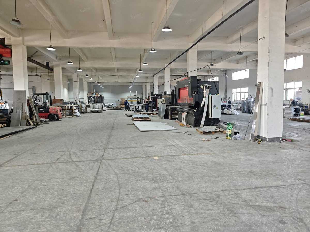 净高6米，杭州临平北一楼1120方，带部分场地厂房出租多层