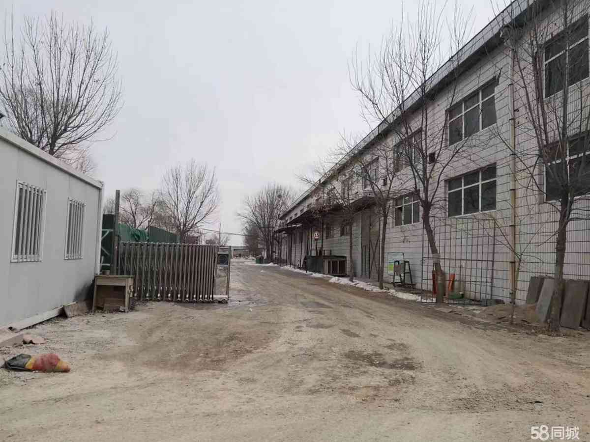 多个厂房+空地可选，济南独门独院厂房直租 ，交4500平厂房出租标准厂房