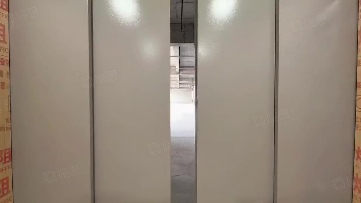 租金7.5元~10元月起配套消防可进3000平厂房出租多层，郑州北开发区