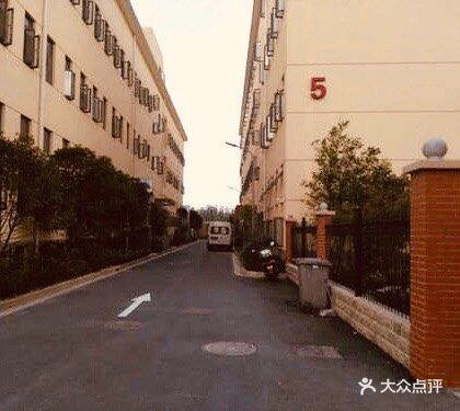 【火热招商】上海宝山大场镇 华生创谷产业园办公楼出租