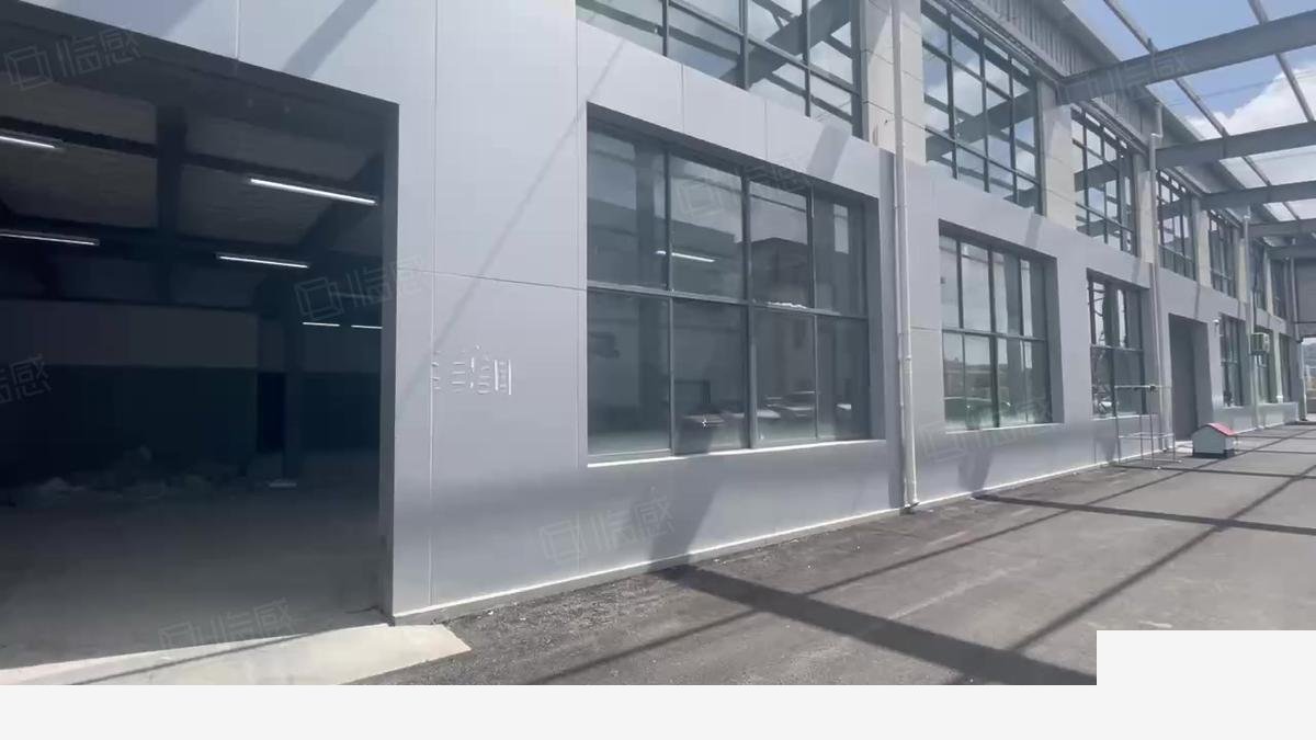 上海上海嘉定原房东只租适合汽车维修改装等行业可做厂房出租，配套完善