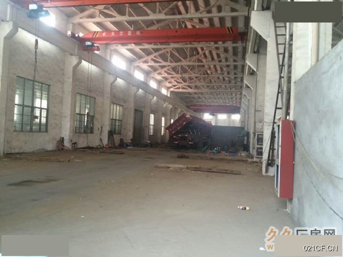 无锡新区紧靠泰伯大道鸿声独门独户带行车大车进出方1300㎡独门独院可架行车厂房出租