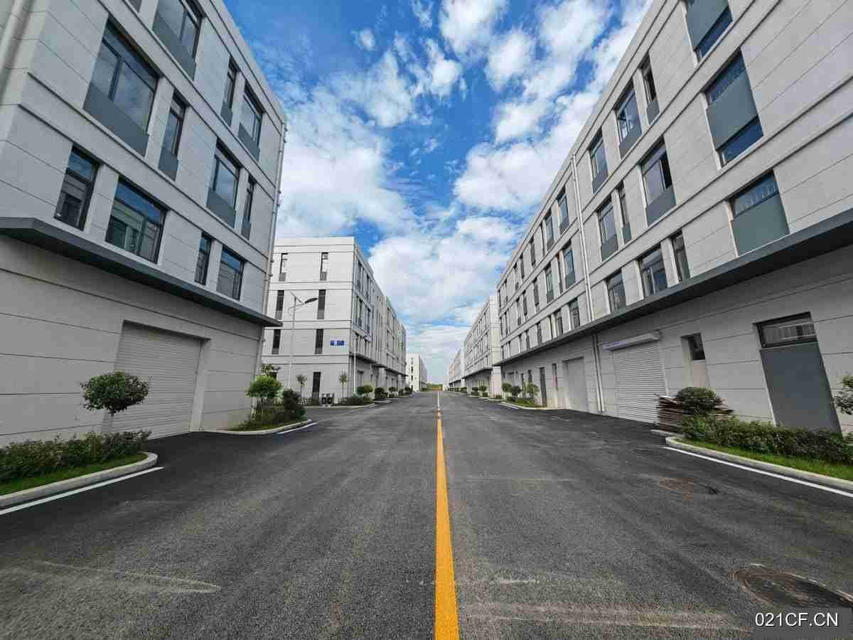 沈阳铁西沈辽路地铁口2600一平米可下房证800㎡独门独院独栋厂房出售