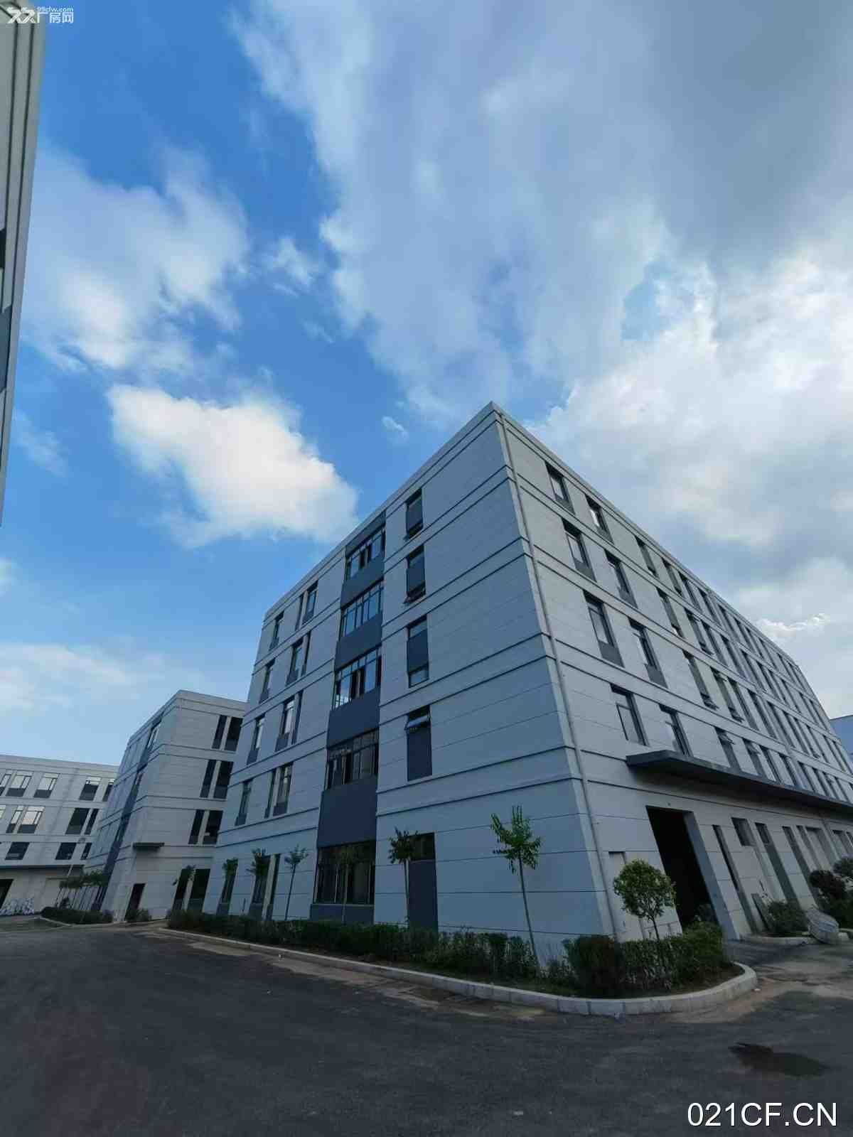 沈阳浑南中路市区特价租15块钱售卖3504000㎡独栋全新可分租厂房出售