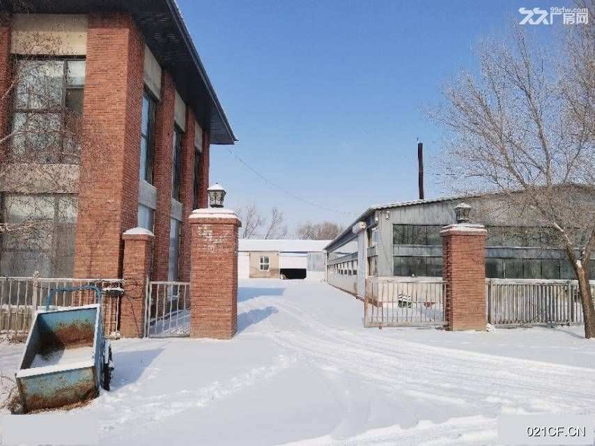 长春绿园皓月大路区优质2500㎡独门独院大车进出厂房出租