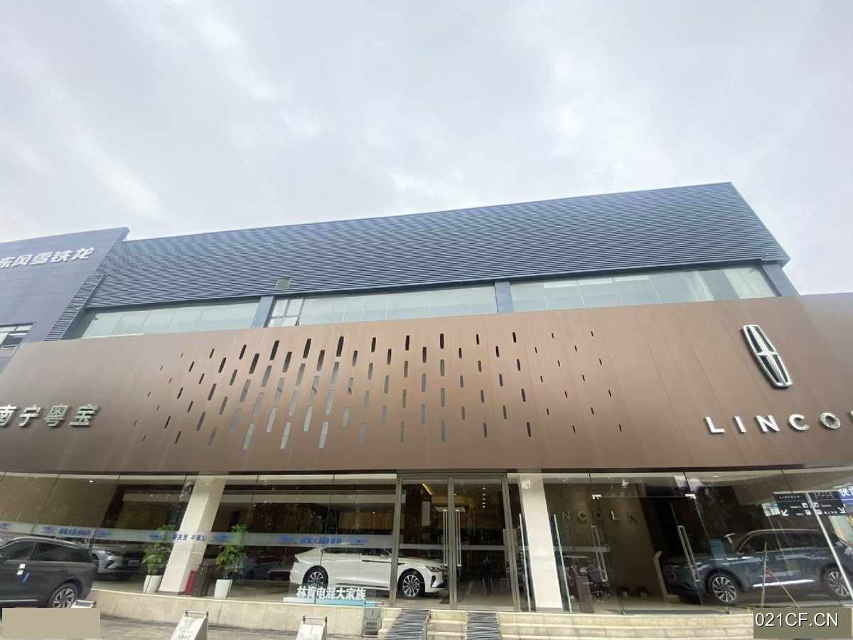 南宁江南白沙大道31号4店门面地理位置优越标准厂房单层大车进出厂房出租