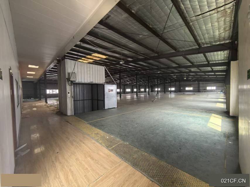 台州椒江下陈街道椒洋村村委会西侧130米标准货梯 道路宽阔标准厂房双层大车进出厂房出租