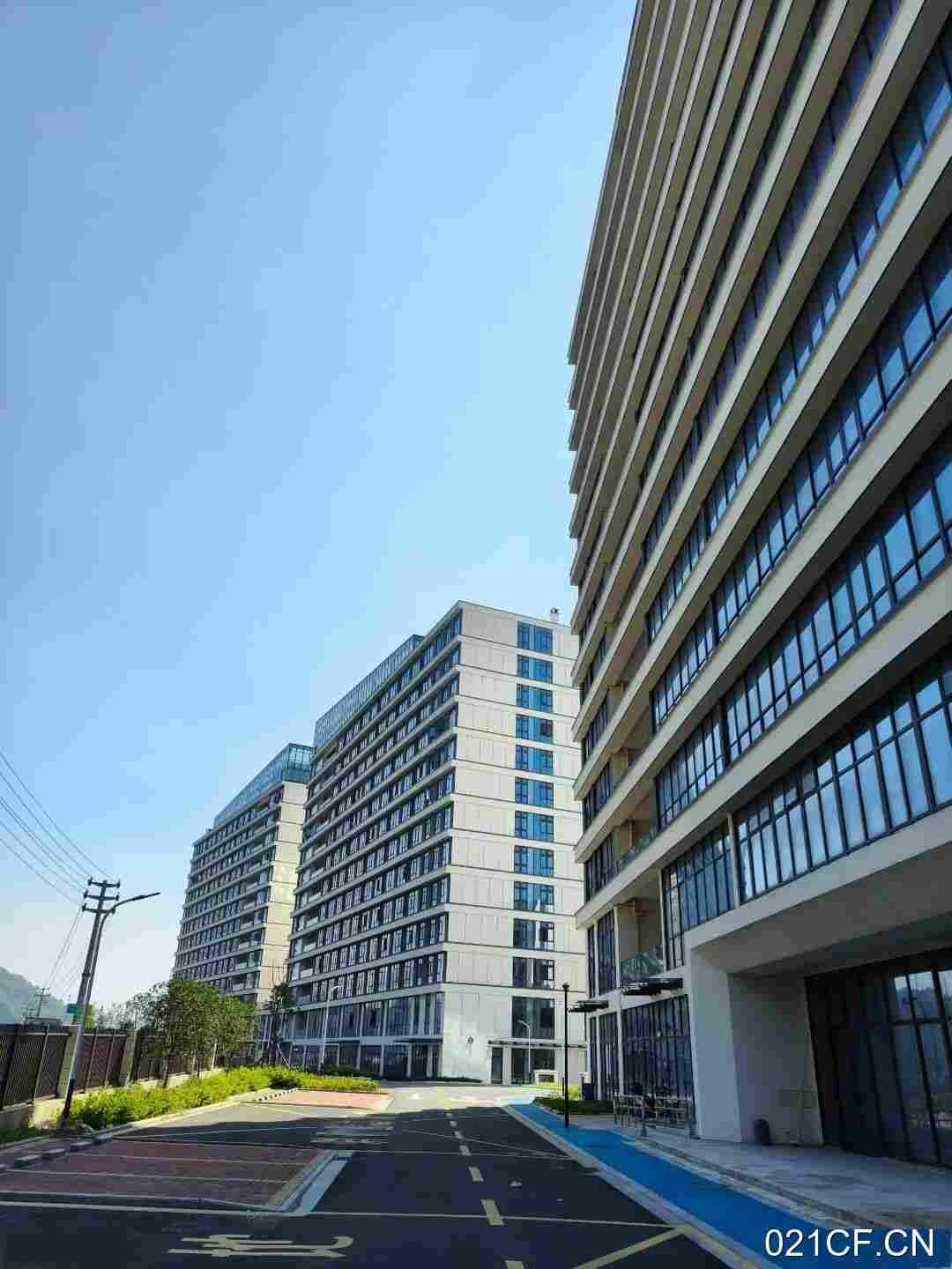 台州黄岩高桥街道联丰螺屿产业园高桥联丰螺屿产业园高桥联丰螺屿产业园·全新标准300000㎡标准厂房单层厂房出租