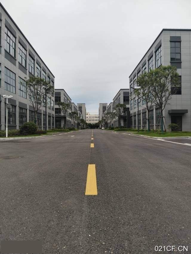 芜湖鸠江位于芜湖市经济技术开发区清水河路与祠山路交口东北角。区全新860-国有红本独立产830㎡标准厂房双层厂房出售