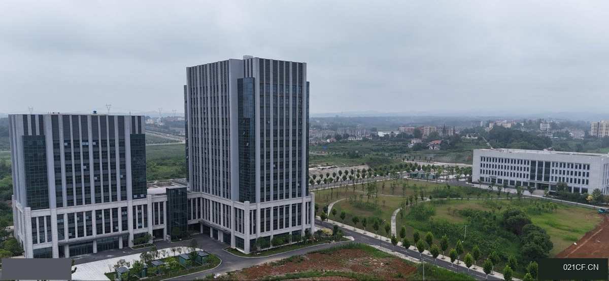 宜昌当阳双莲民福路999号还是产业园初创公司选址写字楼好好可分租层高12米面积面议厂房出租