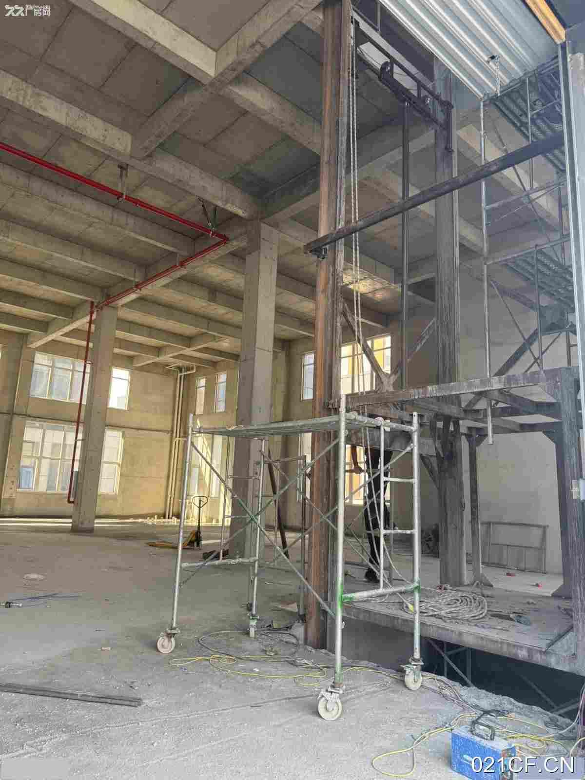 襄阳襄州东津新区框架400到6000㎡标准厂房单层大车进出厂房出售