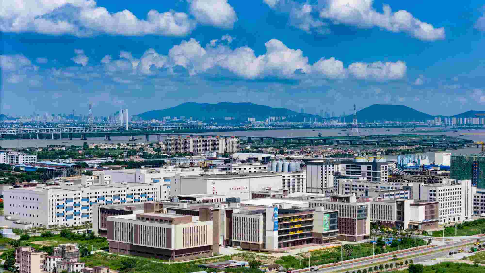 工业园上海青浦崧泽大道独栋单层火车头4000平厂房出租，配套完善