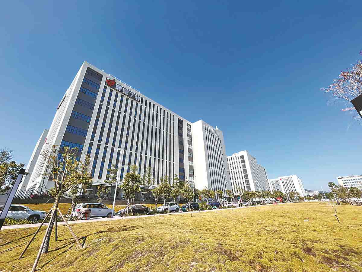滨江上海宝山增容路川公路月浦月罗公路与锦乐路独院厂房出租，首层9米层高