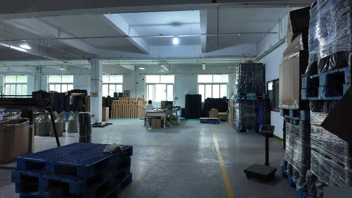 江北上海江北工业区二楼1600平,可分租,房东直租宁波江北洪厂房出租,地铁直达