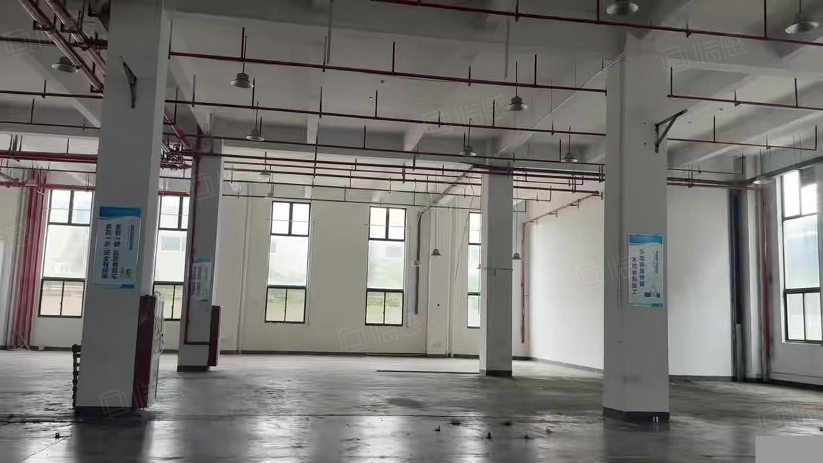开发区德清湖州德清武康开发区1楼新出，房东直租！德清武康厂1750平厂房出租，配套完善