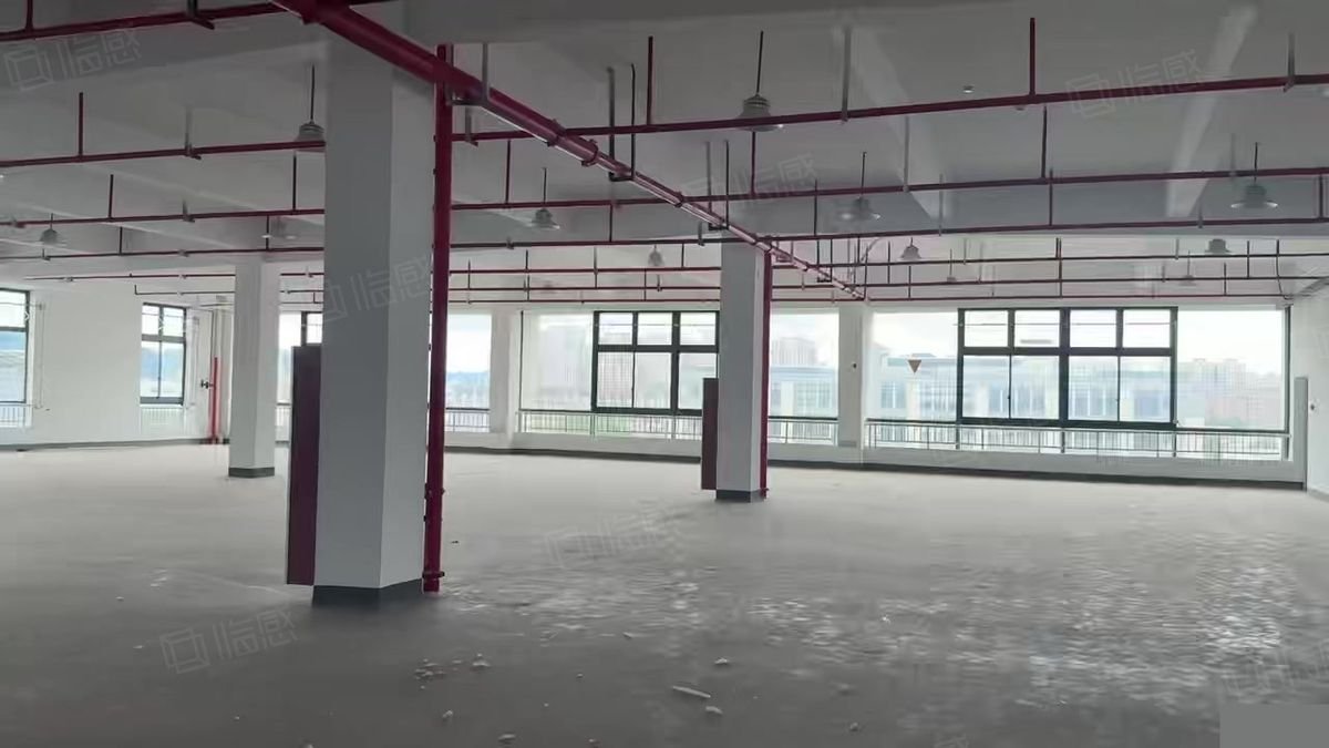 开发区德清湖州德清武康开发区1楼1800方新出，房东直租需要联1750平厂房出租，配套完善