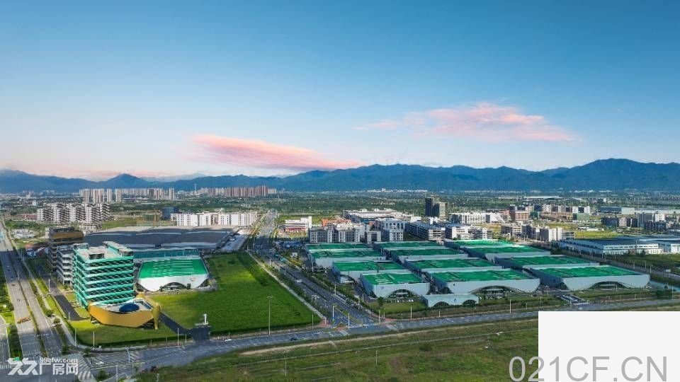 东莞8000㎡ 寮步靠莞深高速出口附近原房东独院厂房出租，首层12米层高