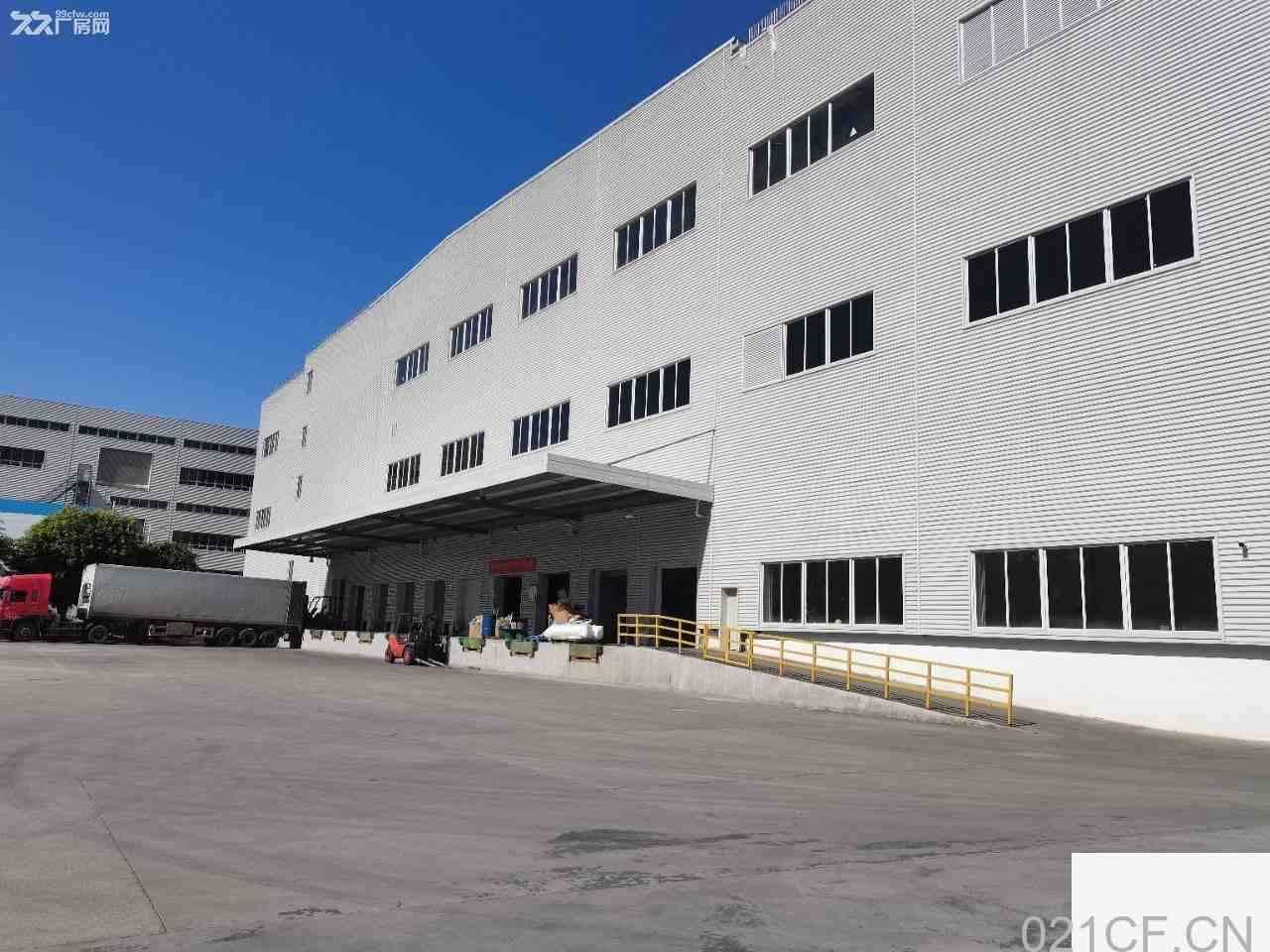 广州 黄埔区一手房东厂房出租，首层8米层高