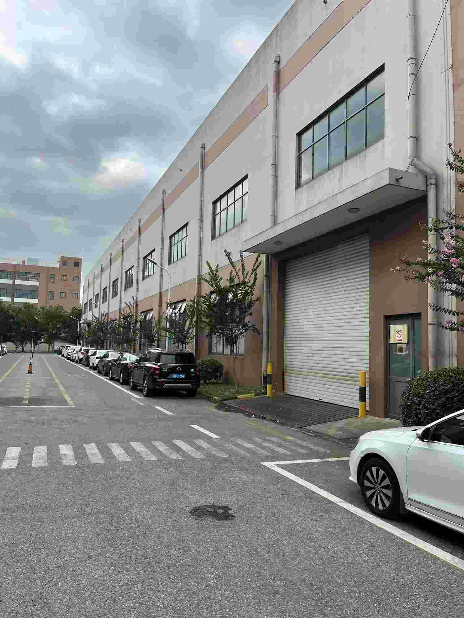 昆山城北独门独院厂房实景