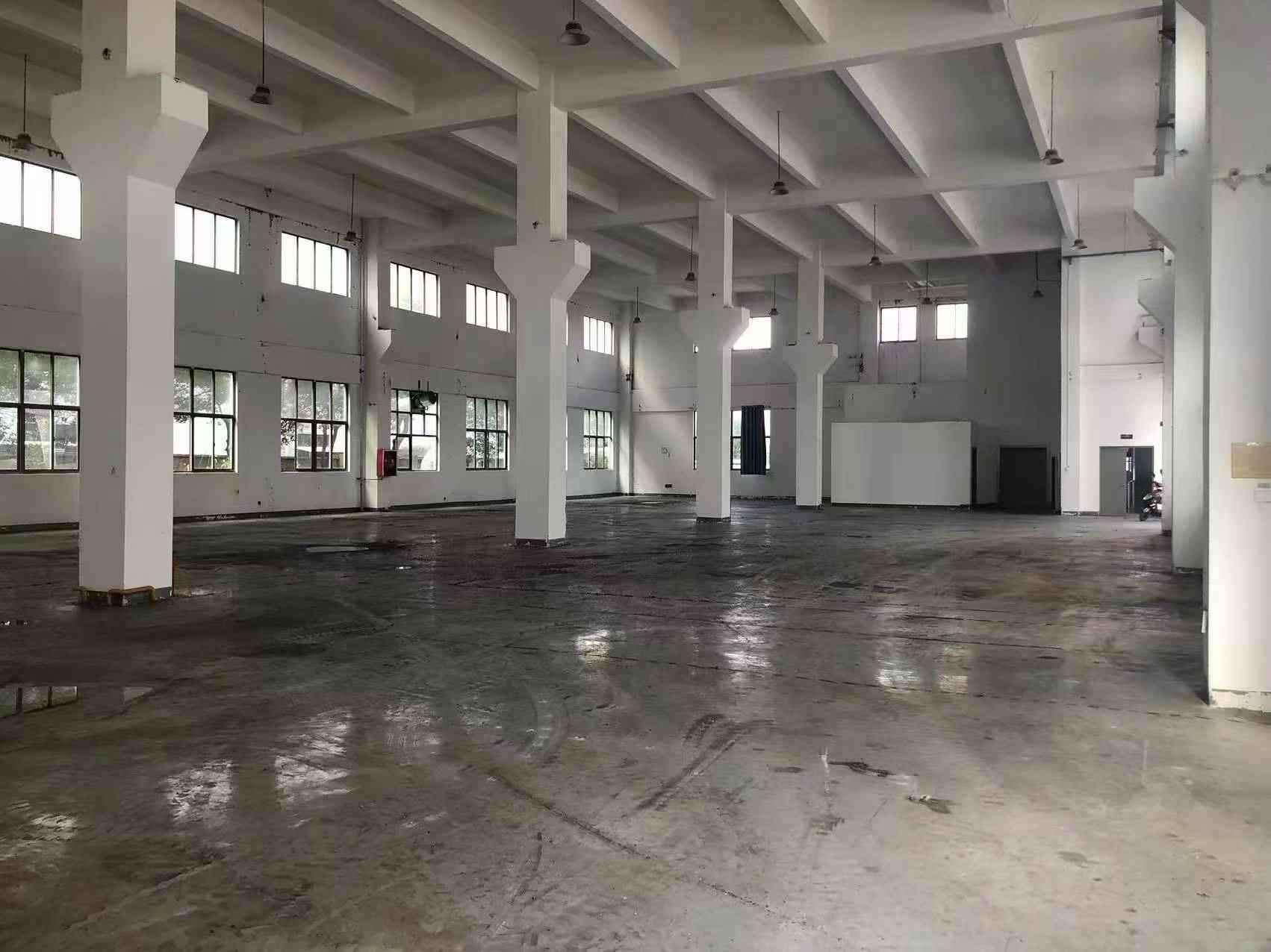 昆山城北独栋双层厂房出租2800平，原房东直租，一楼牛腿适合设备装配机加工
