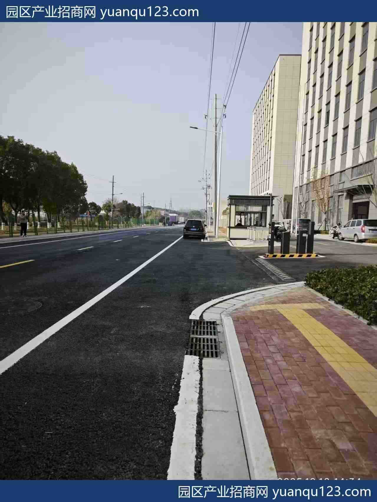 南京市 江宁1000平米小面积厂房高速口三部电梯独立产权首付30%按揭10年-淳化厂房出售，首层4.