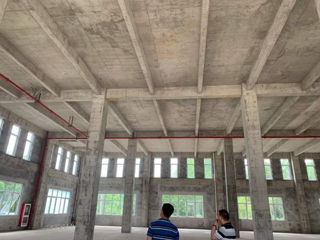 南宁 4s店门面出租，地理位置优越-江南厂房出租，首层10米层高