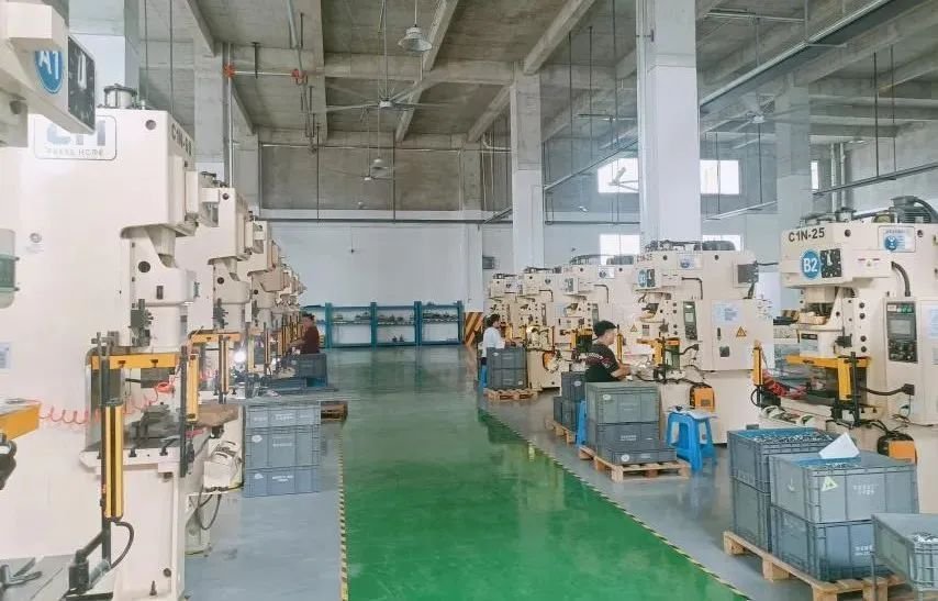 台州 出售椒江工业区9亩多厂房建筑12000平方米4680万-椒江厂房出售，首层11米层高
