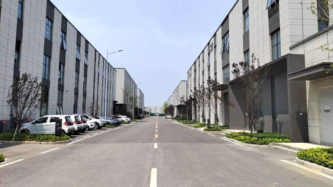 台州 出售路桥标准厂房15.6亩实用20亩建筑16000平方6200万-路桥厂房出售，首层10米层高