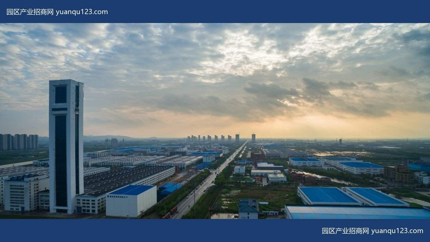 新区深圳龙华 东莞市凤岗镇2400平米四楼厂房出租,首层5米层高