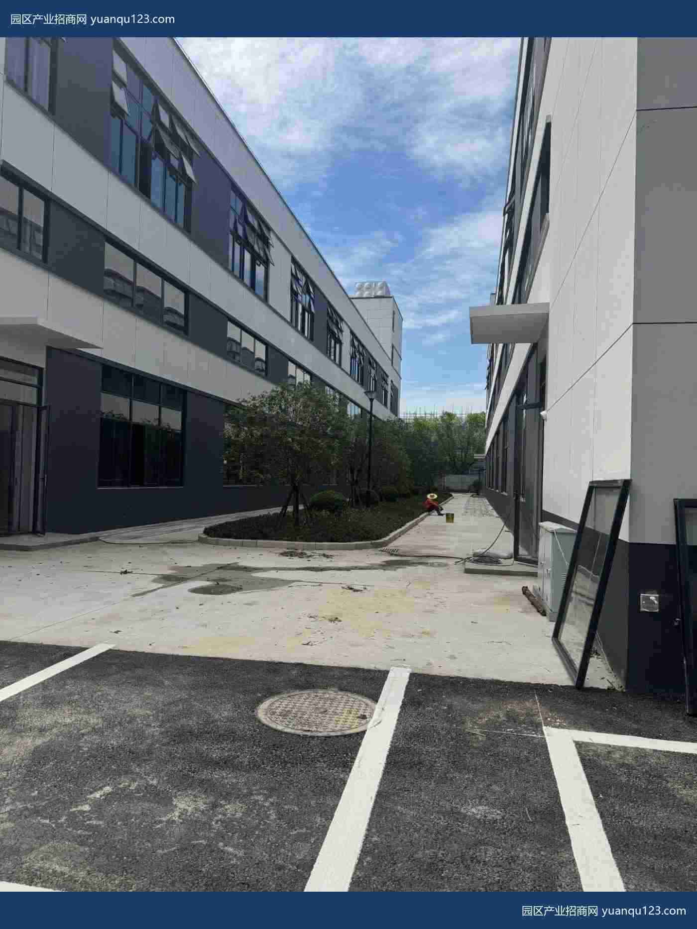 余杭杭州2850㎡ 二层火车头厂房（层高8米+5米）独立产权，无税收要求-仓前厂房出售，首层8米层高