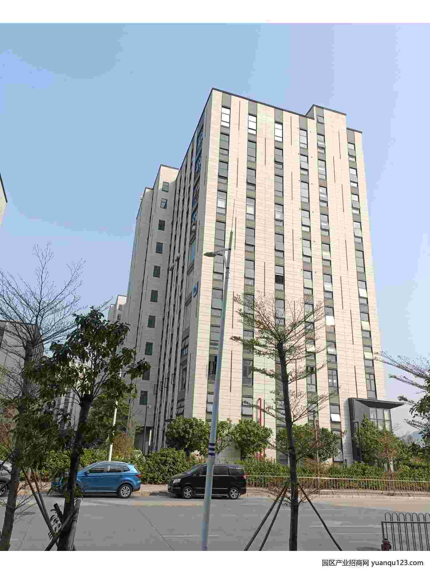 珠海斗门白蕉镇 出售厂房2字头50年红本产权4层独栋+标准分层厂房2/3成首付厂房出售，首层4.5米