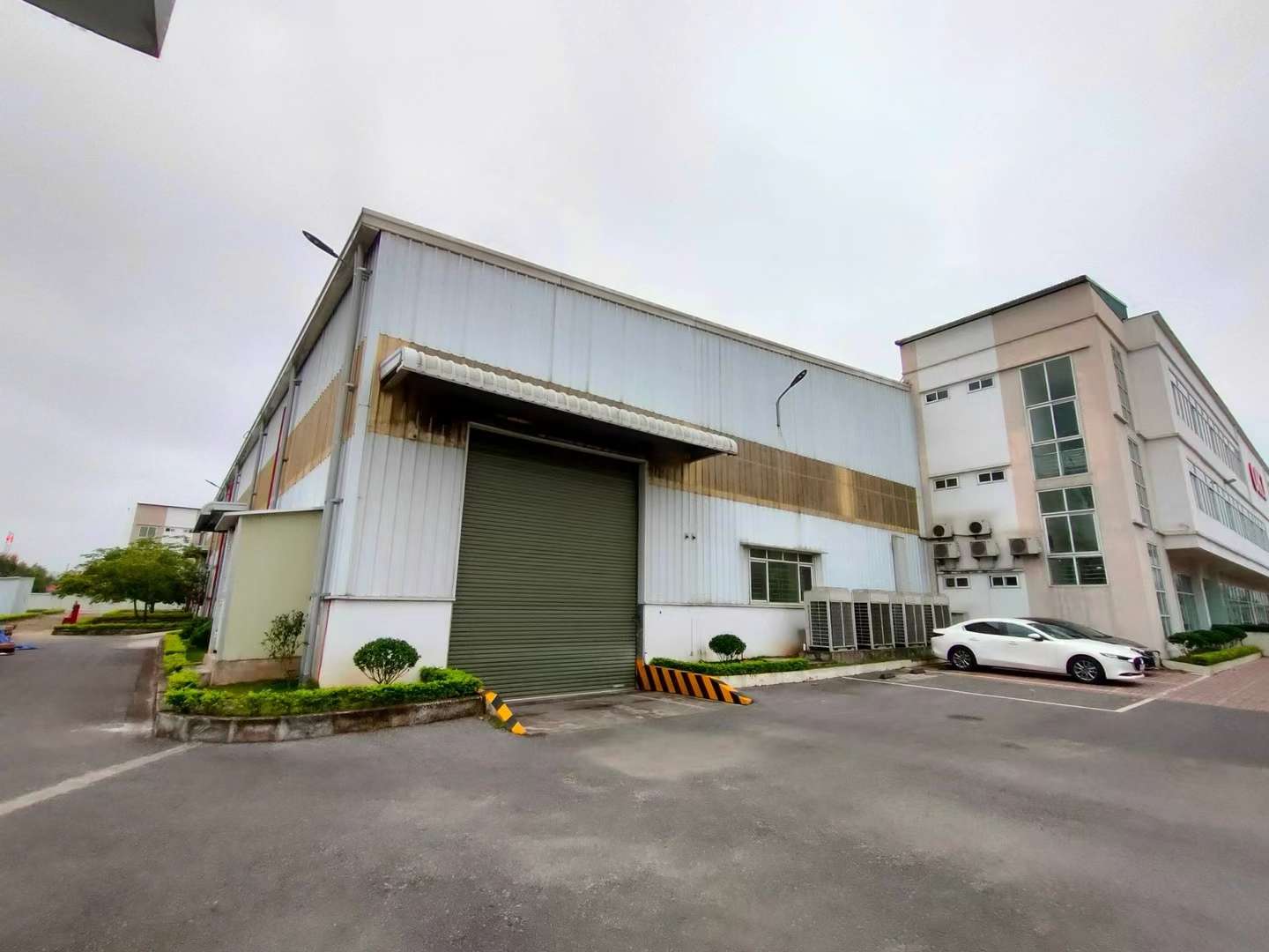 上海市顾村金地威新宝山智造园上海市宝山区宝山罗泾1000平厂房出租，配套完善