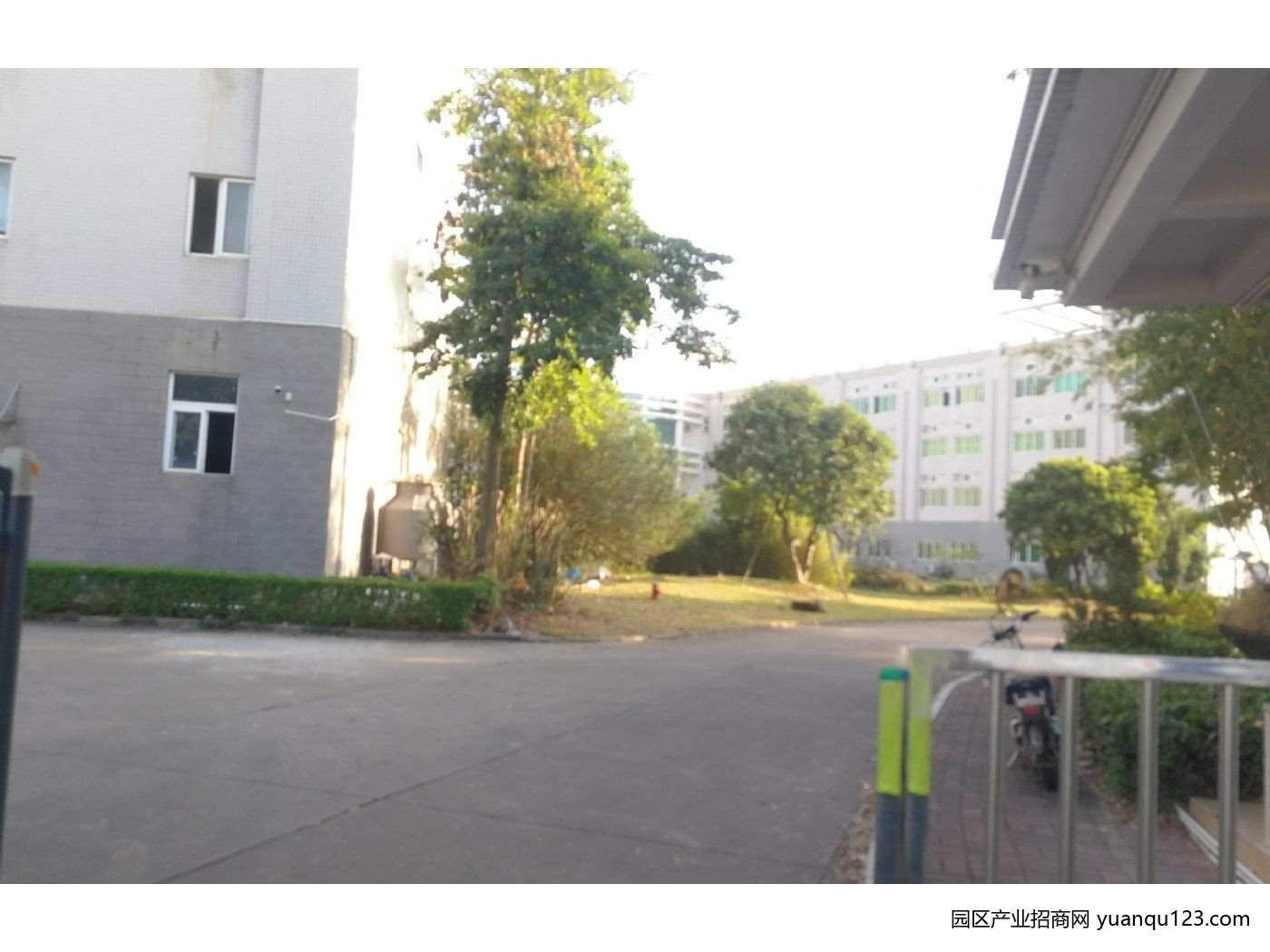 高新区珠海香洲周边路 高新区一楼厂房1000平出租厂房出租,首层7米层高
