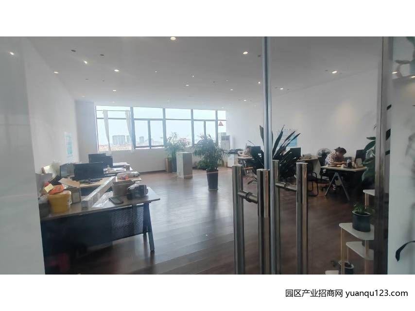 厂房实景