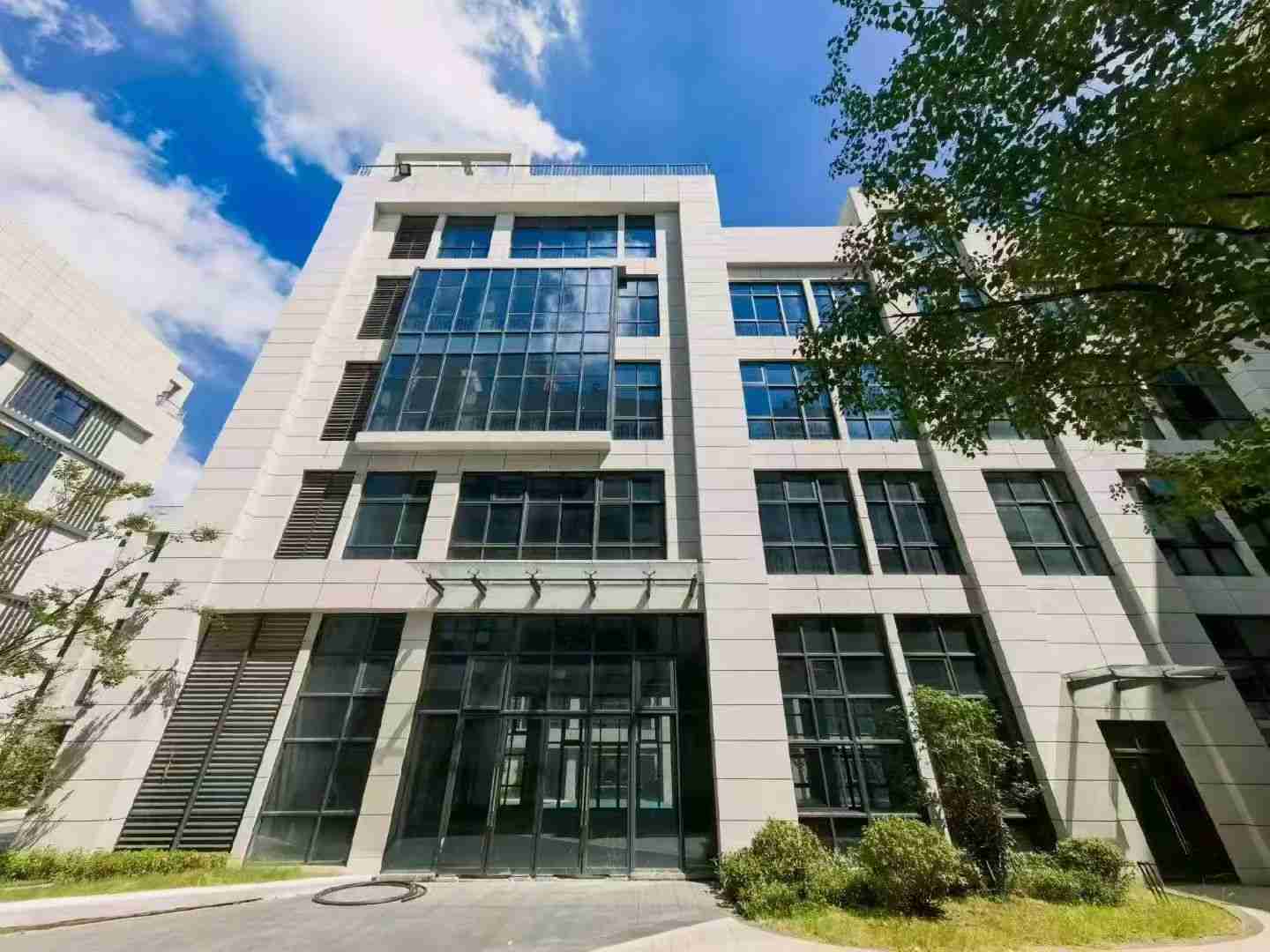 合肥政务区旁独栋园区环境